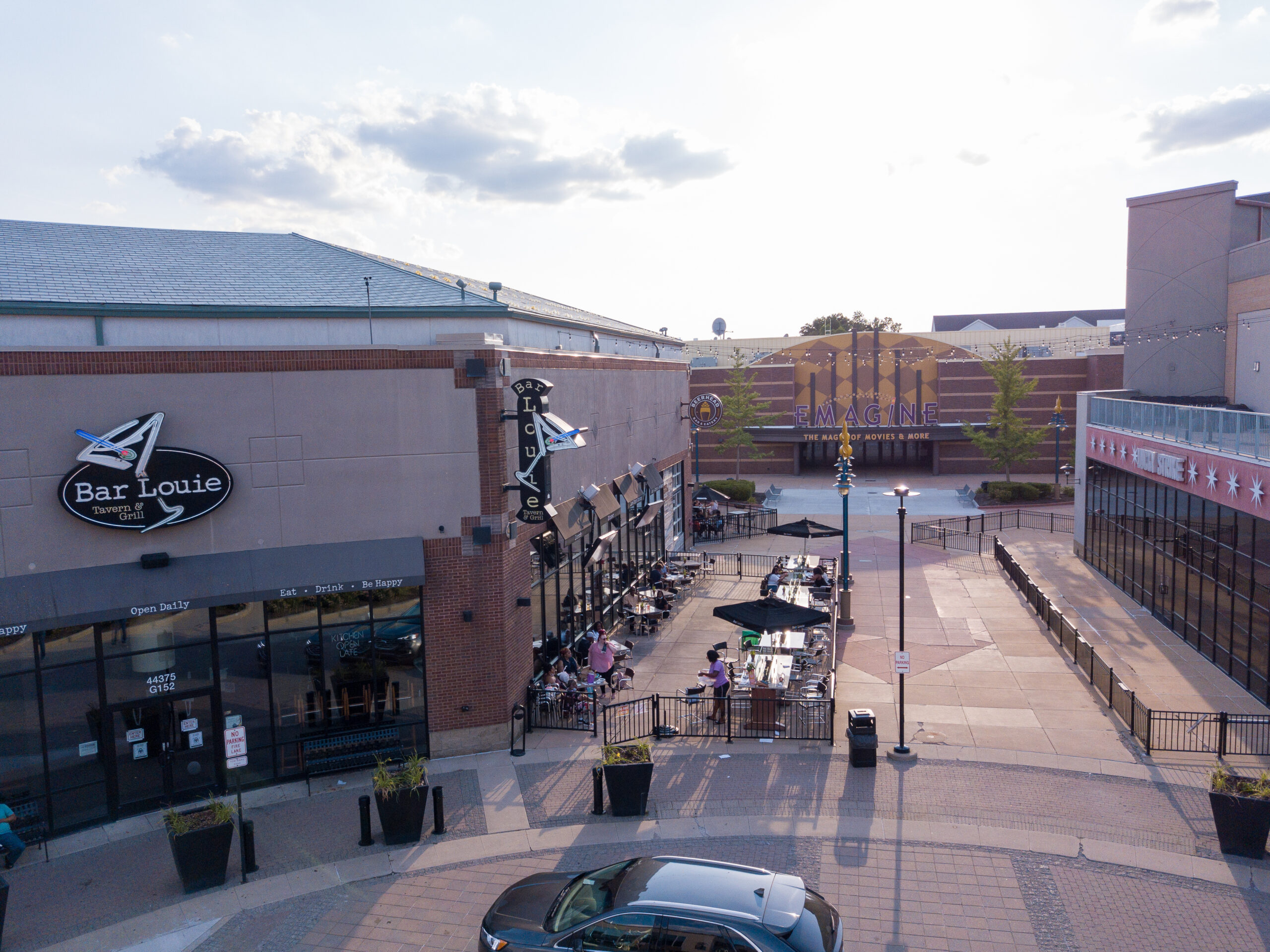 Twelve Mile Crossing at Fountain Walk Novi's Best Spot for Entertainment